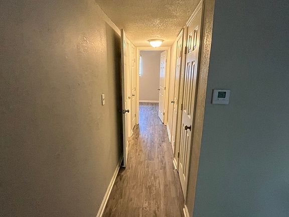 3rd image of 8523 Parallel Pkwy #1