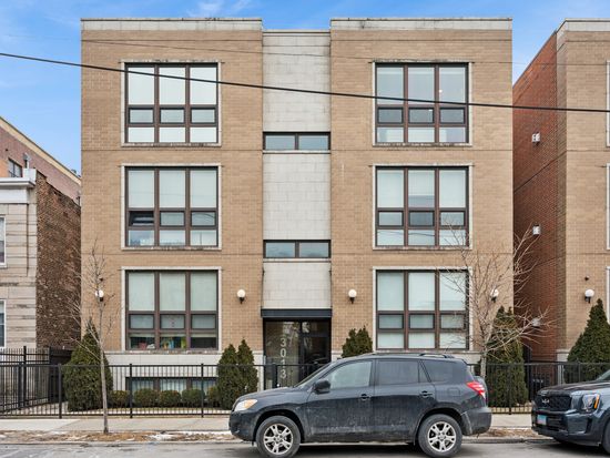 3013 N California Ave APT 3S, Chicago, IL 60618
