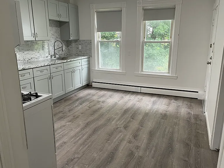 14 Thorndike St #2 — Photo 20