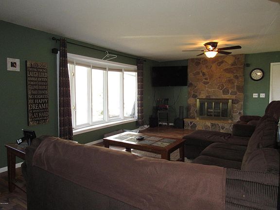 4th image of 2875 N Lake Miltona Dr NE