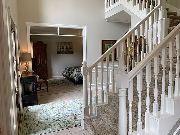 Entry and Flex Room