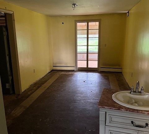 3rd image of 1896 E Elmwood Avenue Ext