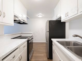 Wonderful Old Town 1BR with Parking and Views!, San Diego, CA 92110