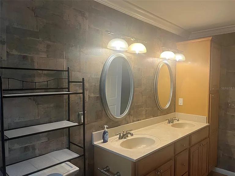 226 Delmar Ave — Photo 23