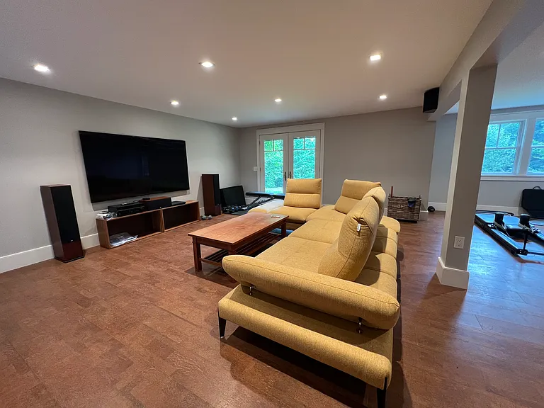 1018 Sinclair Dr — Photo 16