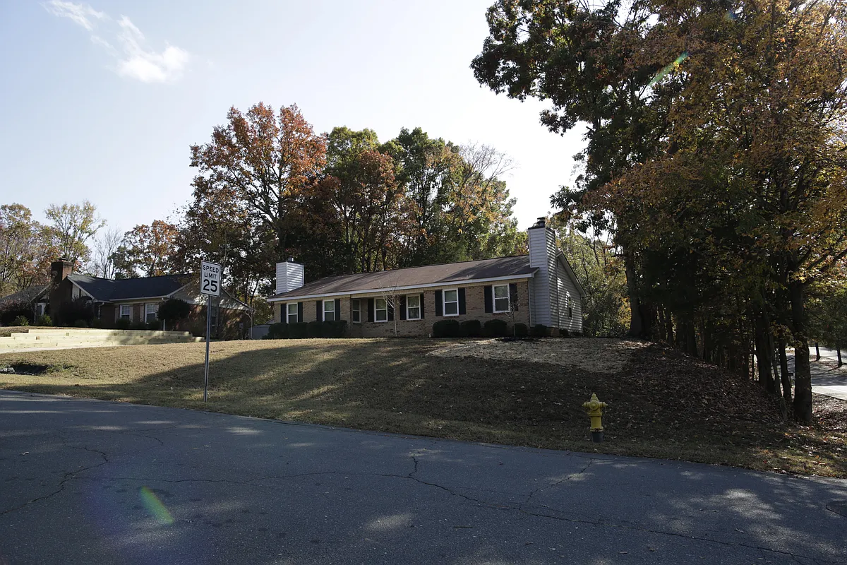 Building Photo - 12300 Rock Canyon Dr