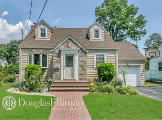 1395 Exeter St, Baldwin, NY 11510