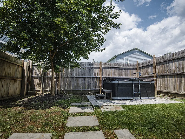 505 N Cameron St — Photo 14