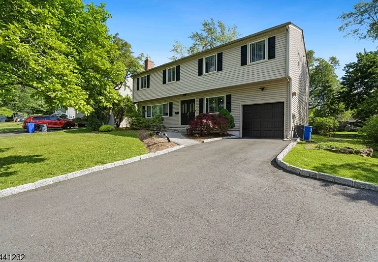 42 Brandon Ave — Photo 32