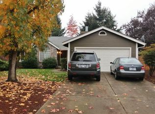 2102 Lemuria St, Eugene, OR 97402