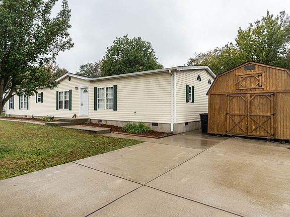 2nd image of 119 Willow Pointe Dr