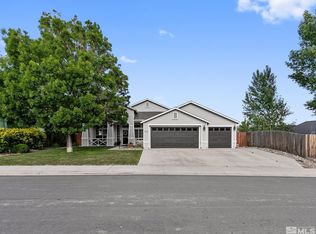 933 Desert Breeze Way, Fernley, NV 89408