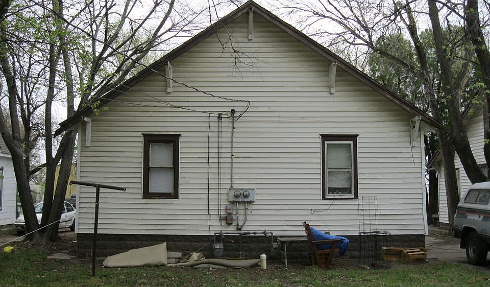 2nd image of 1011 S Saint Francis St