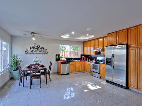 5th image of 1204 Thornmill Way