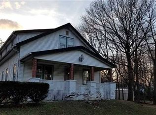 590 Mount Ave, West Babylon, NY