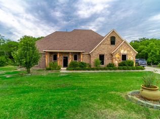 116 Thorobred Ct, Azle, TX 76020