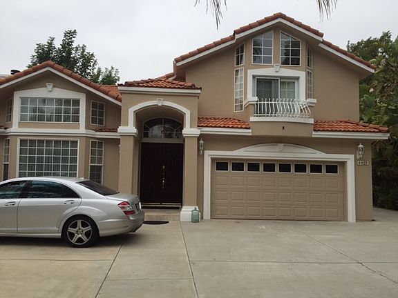 3rd image of 4489 Mammoth Ave