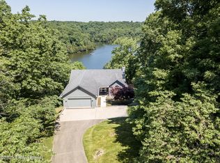130 Greenbriar Ct, Brandenburg, KY 40108