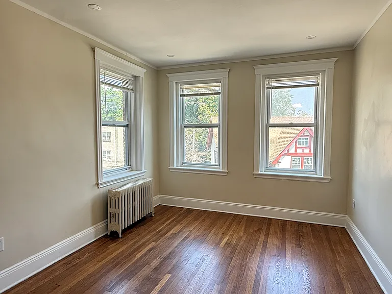 86 Sutherland Rd #14 — Photo 9