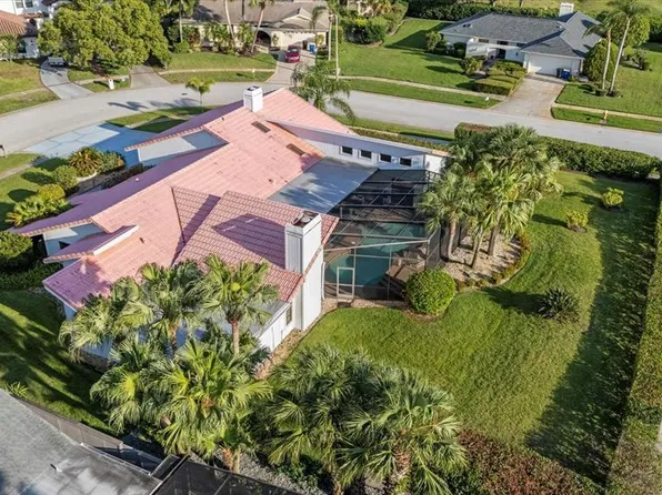 2886 Green Meadow Ct, Clearwater, FL 33761