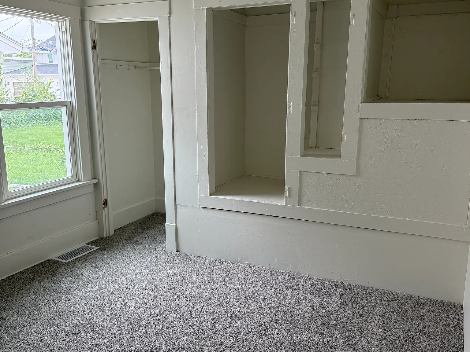 2 bed, 950 sqft, $1,295 — Photo 2