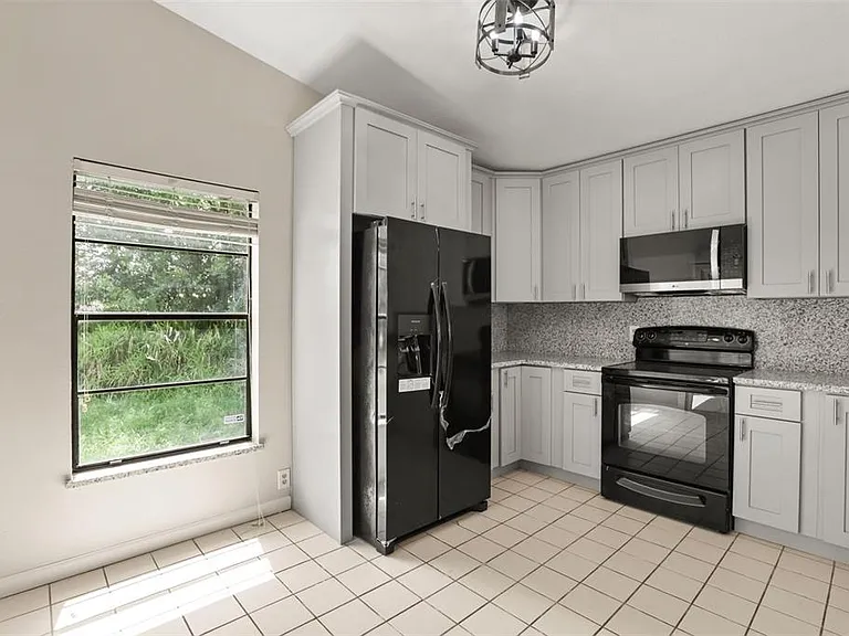 3075 Woolridge Dr — Photo 11