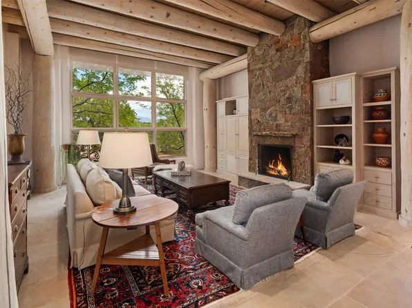 19 Black Mesa, Santa Fe, NM 87506