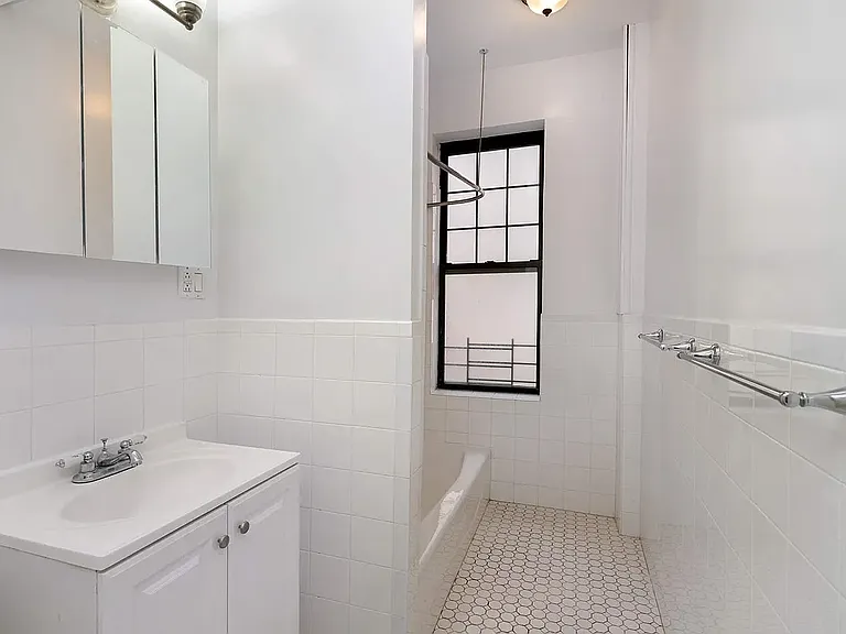 574 W End Ave #33 — Photo 18