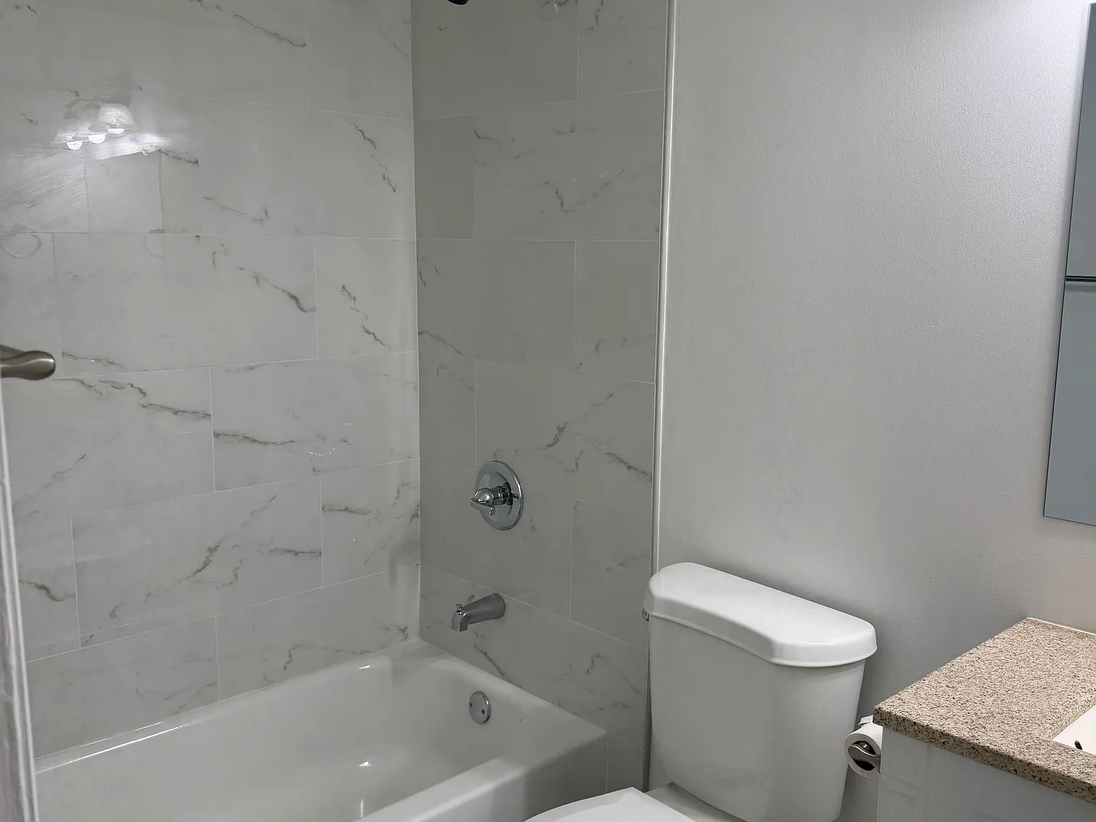 3 bed, 1294 sqft, $1,800 — Photo 3