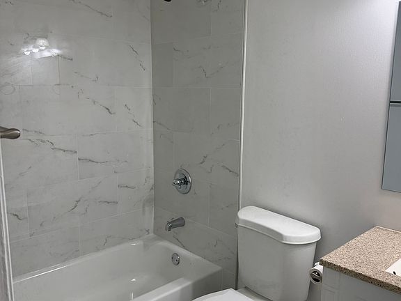 3rd image of 3210 NE 11th Ter
