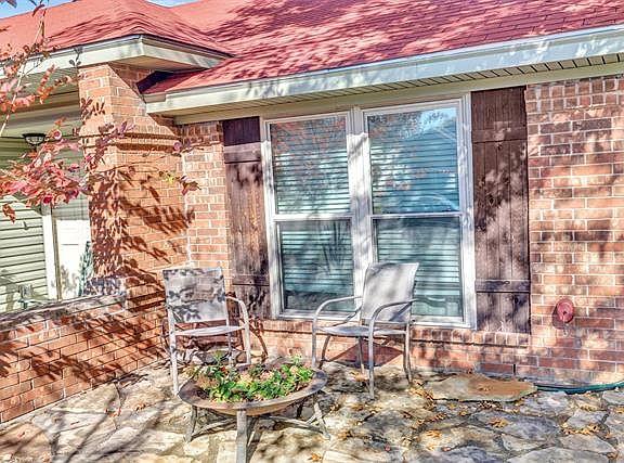 4th image of 1317 Petunia Dr