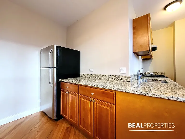 894 Green Bay Rd #2 — Photo 6