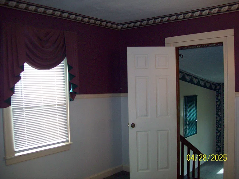 405 Brown St — Photo 9