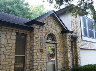 604 S 4th St, Pflugerville, TX 78660