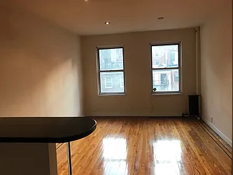 Rented by Salon Realty Corp