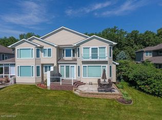 410 Central Point Rd, Lake City, MN 55041