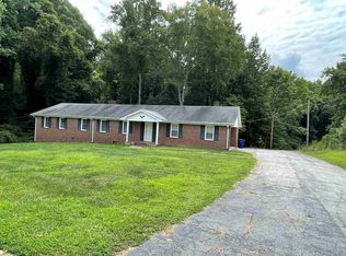 245 Maxine St, Spartanburg, SC 29302