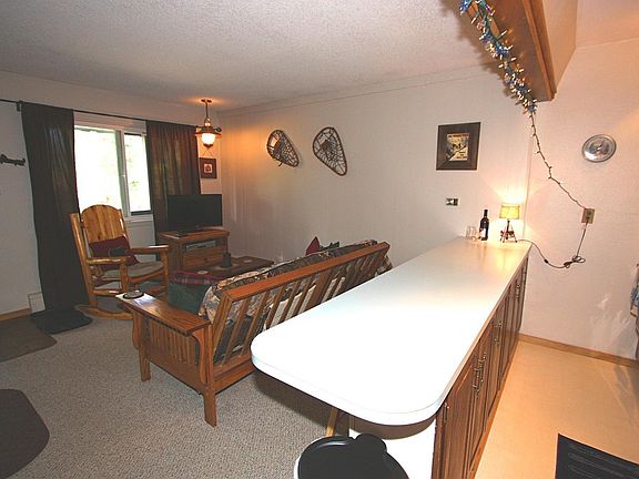 5th image of 466 Hi Country Dr #9-16
