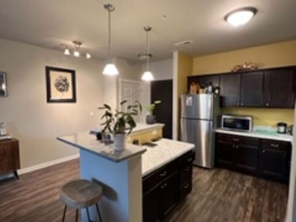 5th image of 5192 Sassafrass Dr Unit 205
