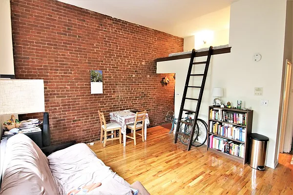 Rented by JK Dansar Corp | media 2