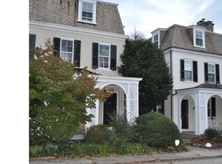 8617 Evergreen Pl, Philadelphia, PA 19118