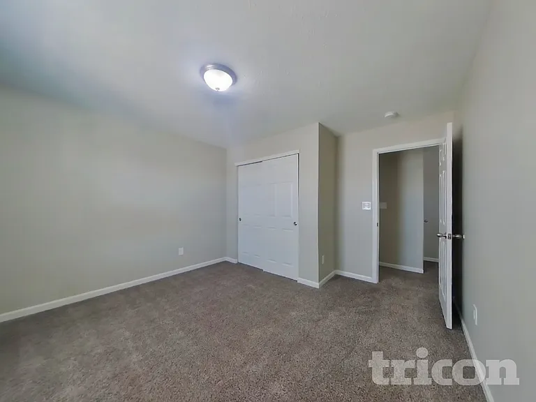 7507 Brattle Dr — Photo 15