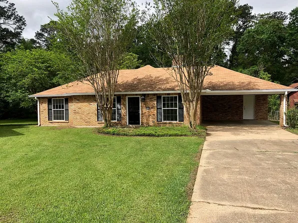 3166 Crestview Dr, Pineville, LA 71360