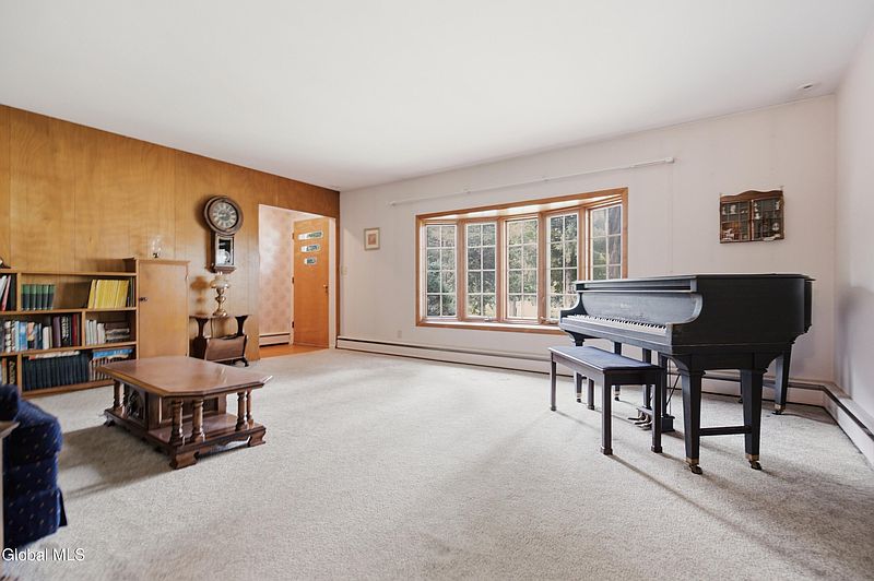 2nd image of 11 Jefferson Avenue