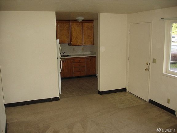4th image of 12005 Ainsworth Ave S #7
