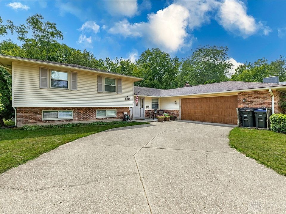 1st image of 1295 Brainard Woods Dr