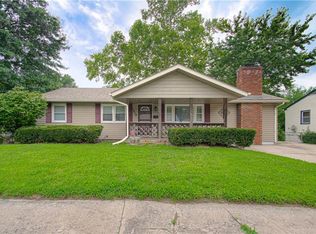 1612 N McCoy St, Independence, MO 64050