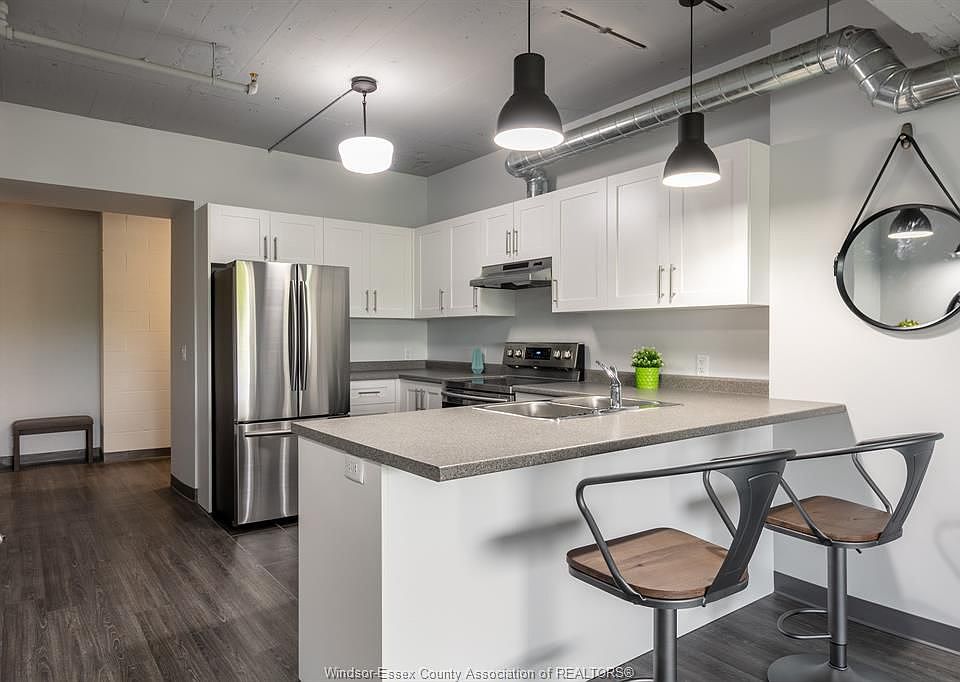 1st image of 2109 Ottawa St #602