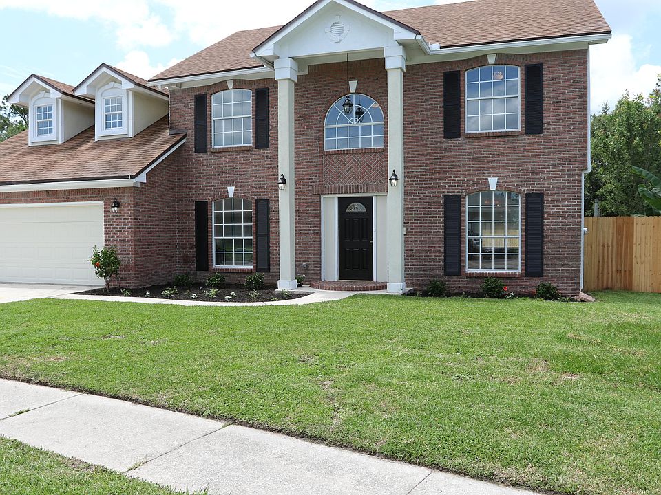 1st image of 12230 Franklin Brook Ln S