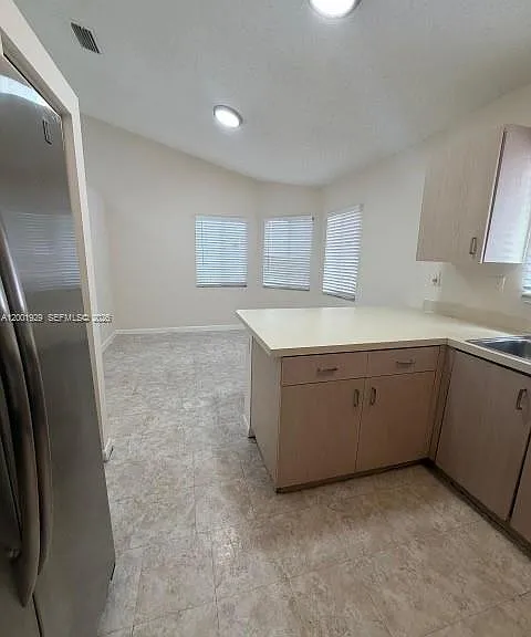 1034 W Jasmine Ln — Photo 7